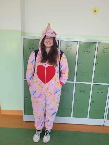 d6dc9dc3-7b8f-4bf3-b60c-4869caf1e725