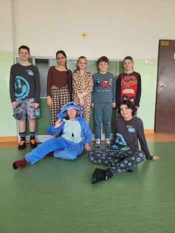 4a4702ae-ad2c-4293-838d-08c50d25ca8d