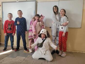 c961b214-74b2-4771-8bc6-4e8e88f54761