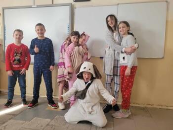 df423cad-559f-4b7a-b176-5c476ad05895