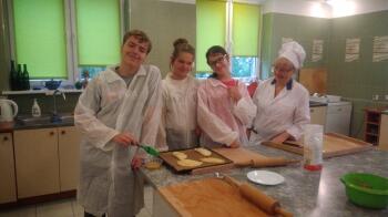 72608940_2452154514899013_2664164700425551872_n