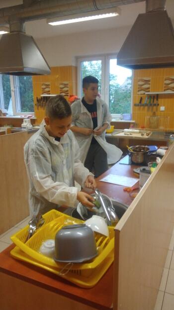 75649389_391922438350655_2742407975082655744_n (1)