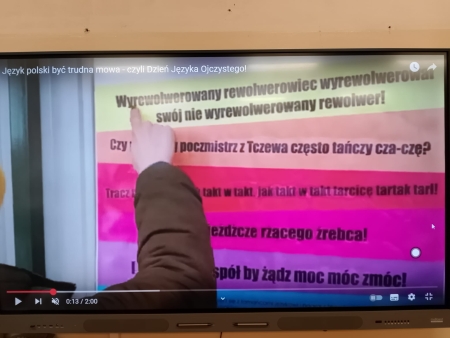 Światowy Dzień Języka Ojczystego w kl. 2c