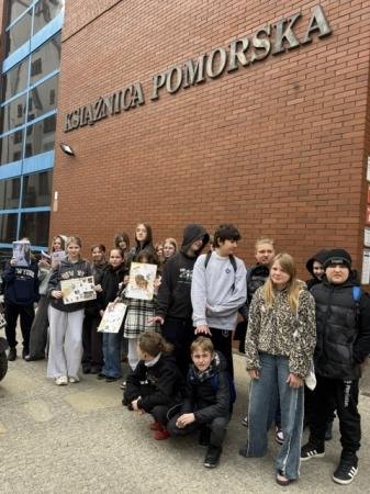 Klasa 6b zwiedziła Książnicę Pomorską